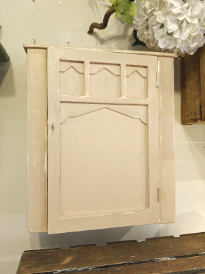 Description of image 1