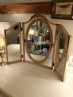 Description of image 1